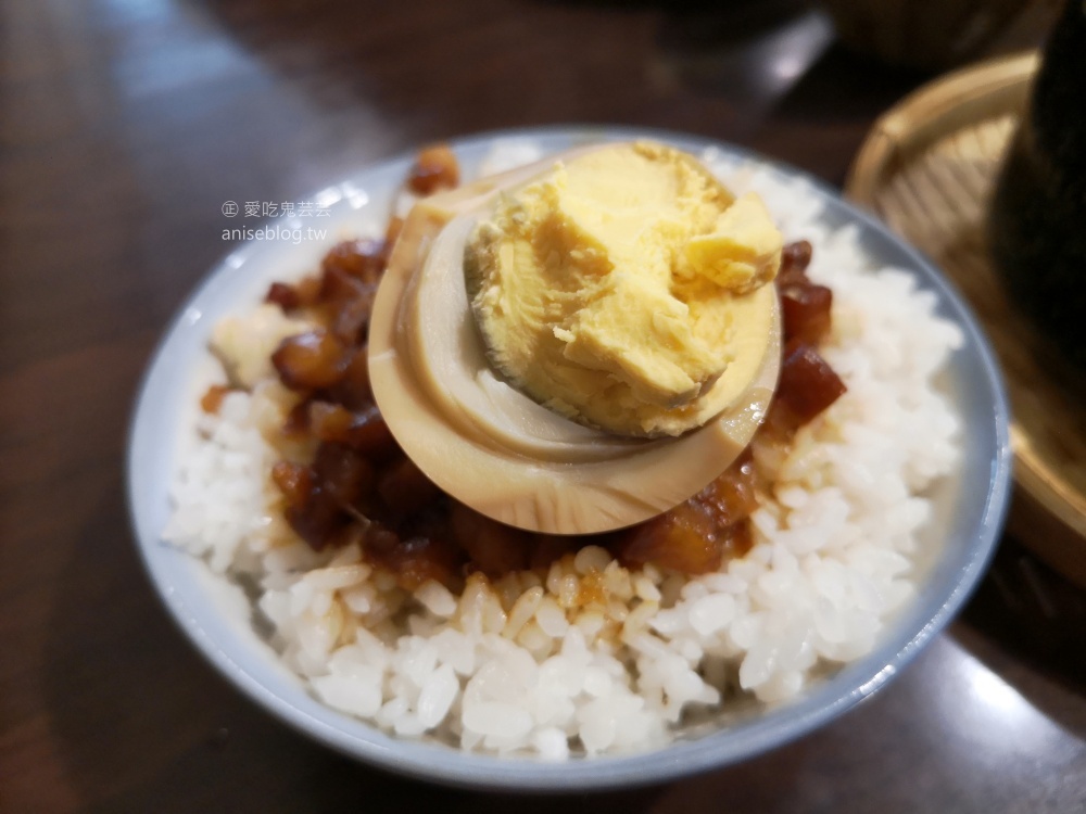 何家排骨酥湯、筒仔米糕，捷運西門站古早味美食(姊姊食記)