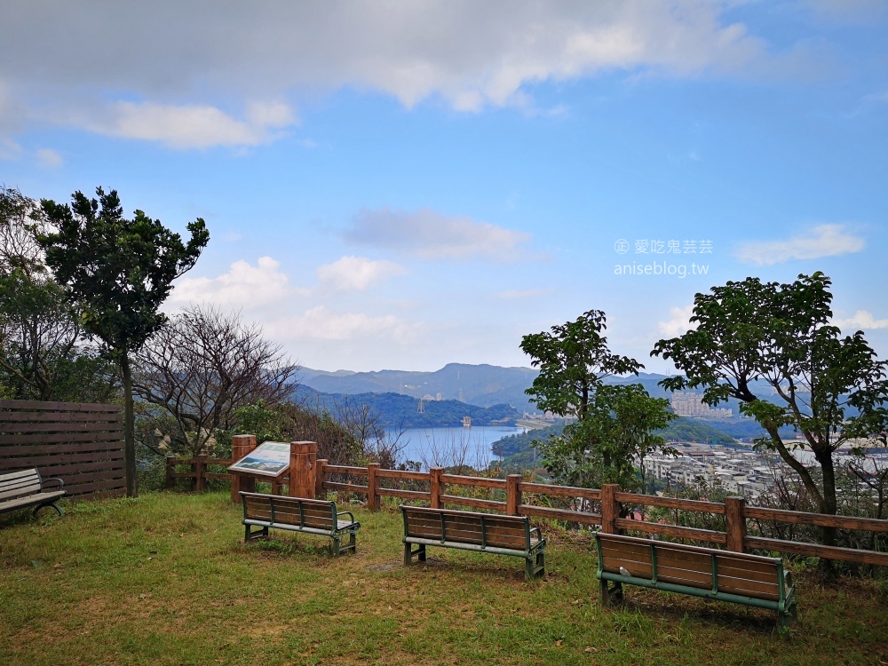 國家新城後山觀景台、新山水庫遠眺亭，俯瞰基隆新山水庫絕佳景致(姊姊遊記)