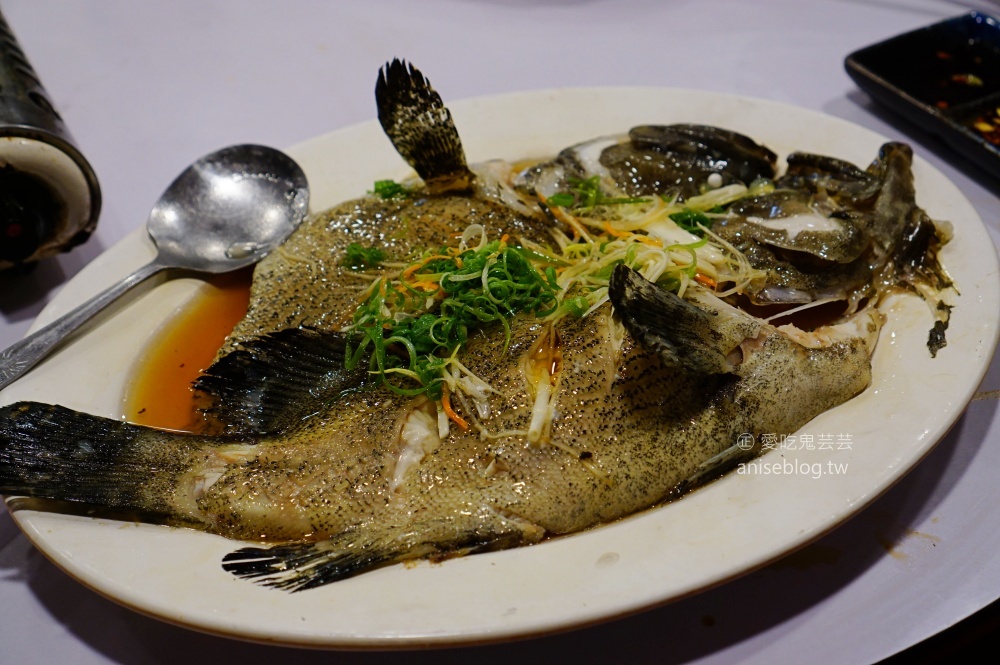 南海漁村萬華店，新鮮彭湃聚餐好選擇，龍山寺站美食(姊姊食記)