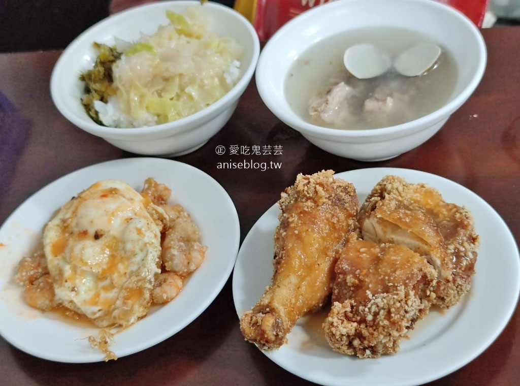 天天鮮排骨飯，天天排隊，最愛蝦仁飯！(內附全家福元宵)