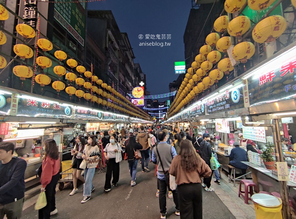 天天鮮排骨飯，天天排隊，最愛蝦仁飯！(內附全家福元宵)