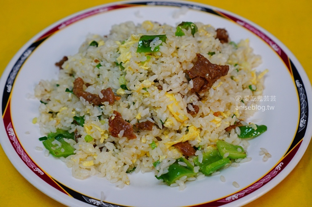 鳳城燒臘總店，西門町人氣排隊老店，萬華便當美食(姊姊食記)