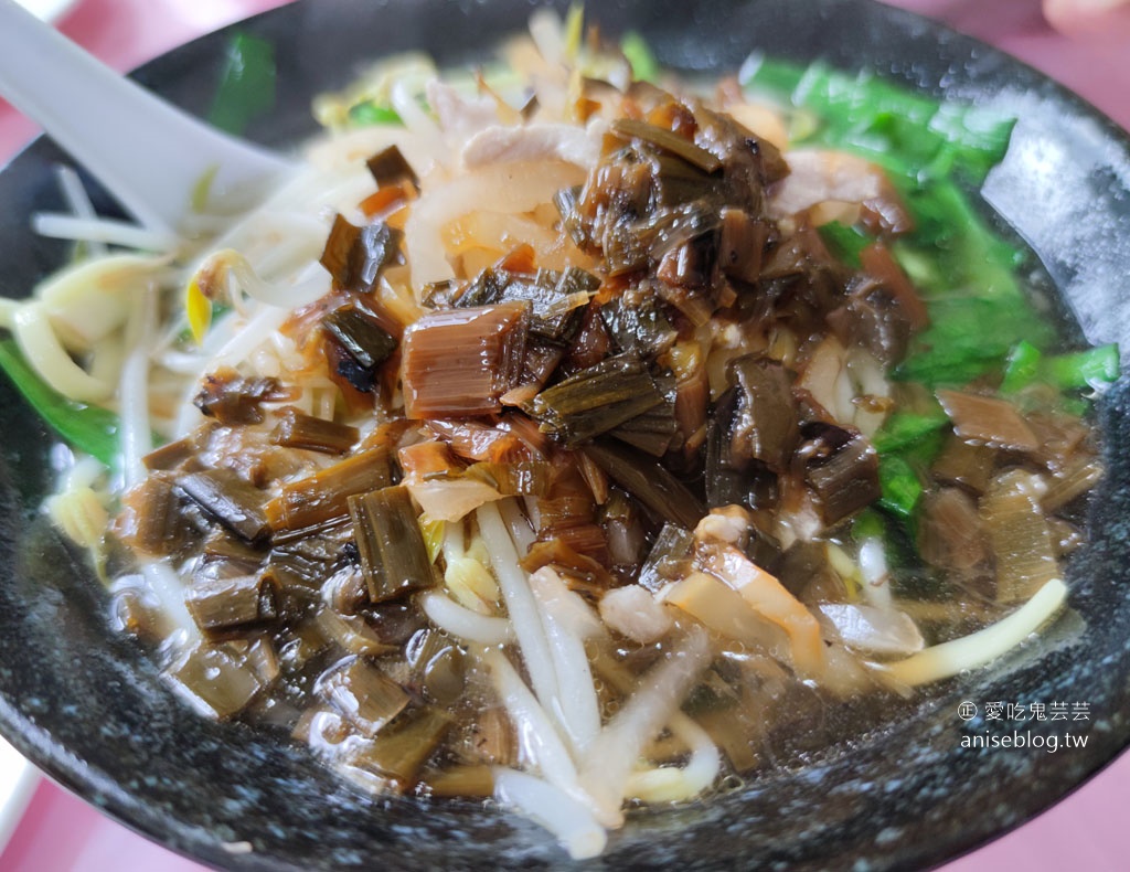 大湖草莓半日遊 | 春不老農園、花間集巨無霸草莓冰、醉心亭客家料理、卓也小屋書園子