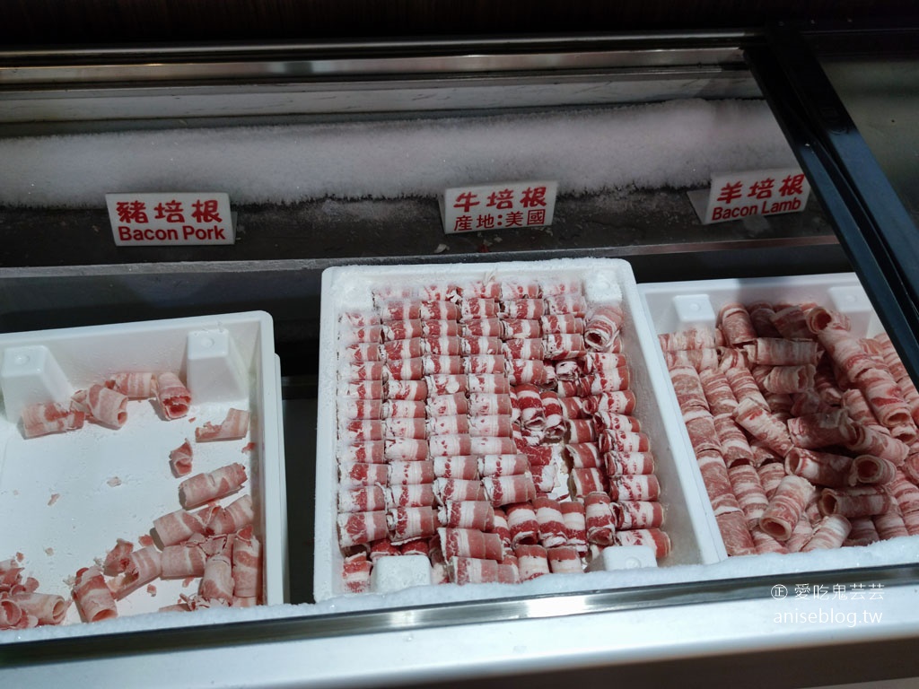 犇鱻涮涮鍋，全天候涮涮鍋吃到飽，商業午餐 $200，午餐$380起