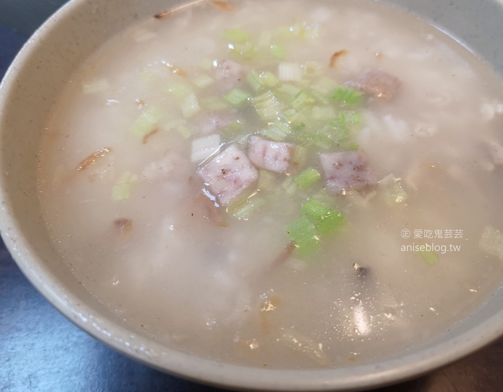 阿榮本家香菇肉粥米粉湯，中和永安市場站，四號公園晚餐宵夜美食(姊姊食記)