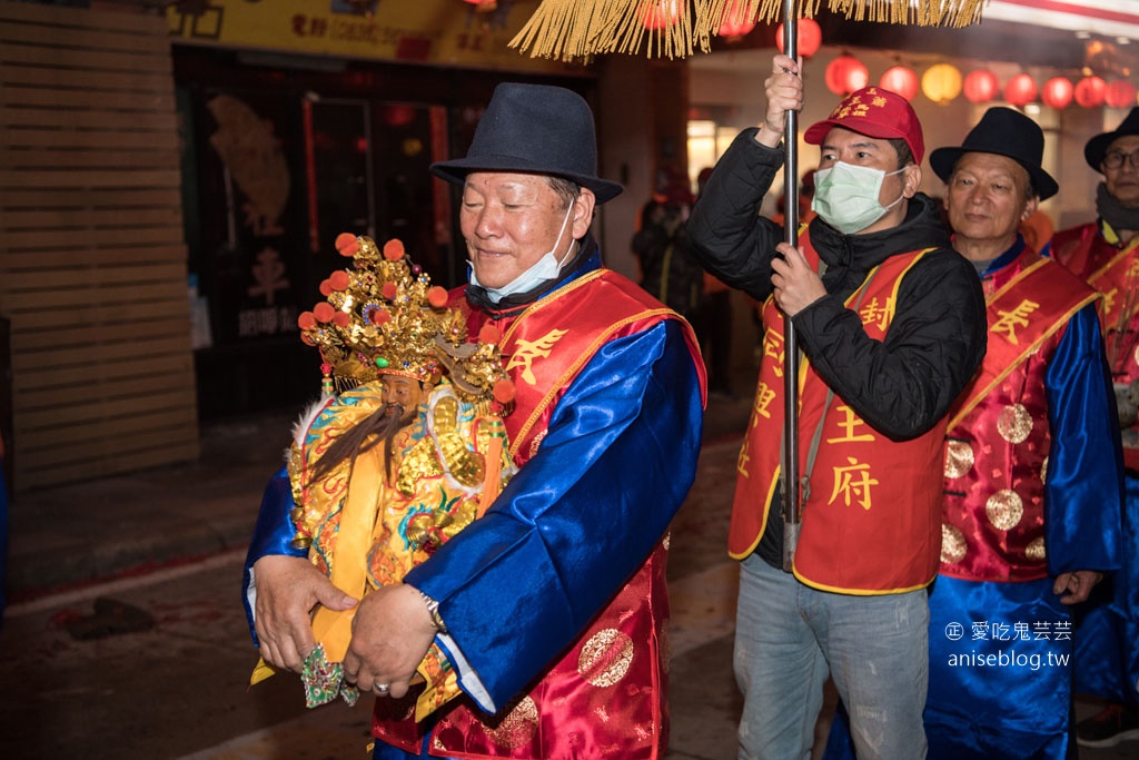 馬祖擺暝文化季 | 神與人的鍊結，廟裡蹭飯、燒馬糧、百年籤詩、少女媽祖、浮誇貢品的奇妙旅程