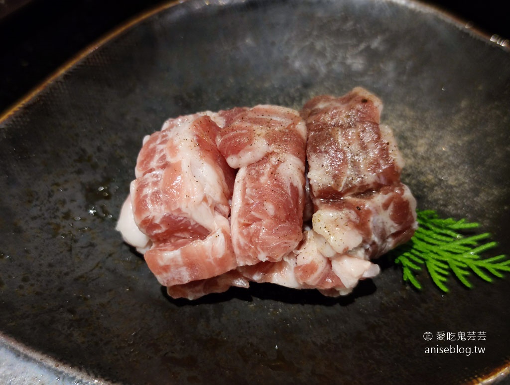 碳佐麻里高雄美術館旗艦店，來自台南的超人氣燒肉店