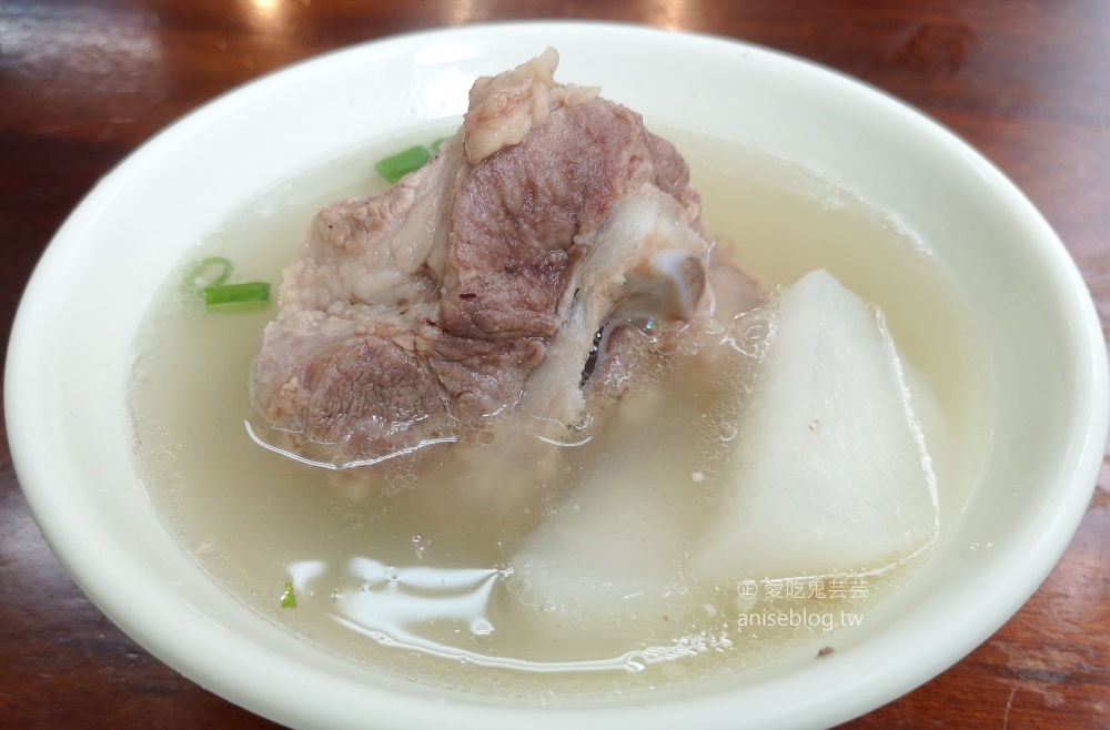 艋舺一肥仔麵店，美味的紅燒肉、排骨湯，萬華美食(姊姊食記)