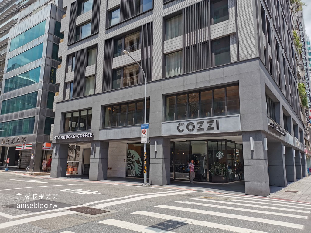 和逸飯店台北忠孝館 HOTEL COZZI，捷運善導寺旁、華山市場對面，買阜杭豆漿好方便 XD