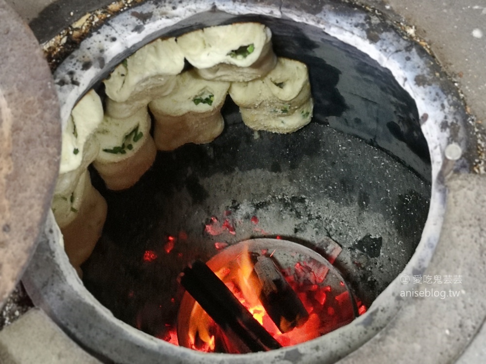 和記豆漿，炭烤厚燒餅蛋，信義區麟光站早餐(姊姊食記)