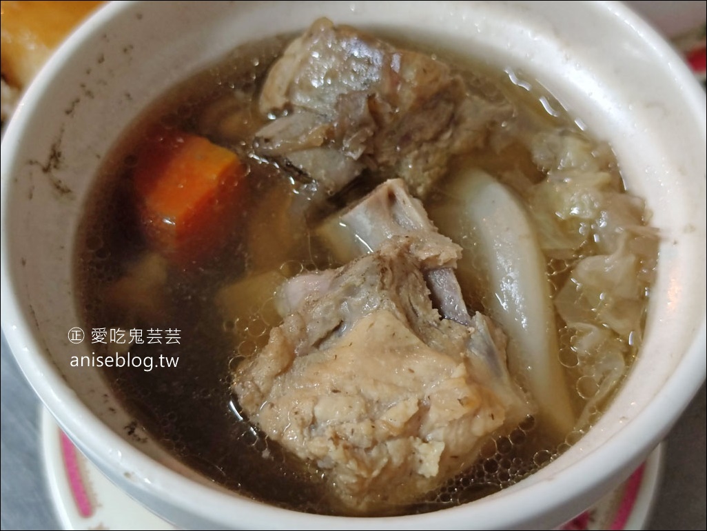 永樂夜市關帝廟無名蘿蔔糕，彰化深夜食堂，超夯排隊燉湯行動發財車@1001個故事報導