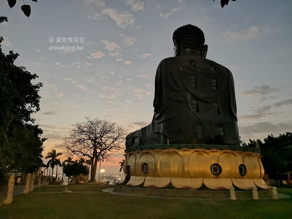 彰化小旅行，八卦山大佛、天空步道、扇形車庫(姊姊遊記)