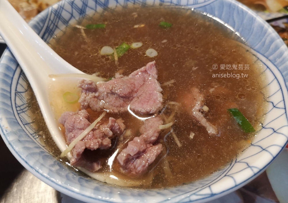 延三溫體牛，鮮美清燙牛肉湯、炒牛肉，大橋頭站美食(姊姊食記)