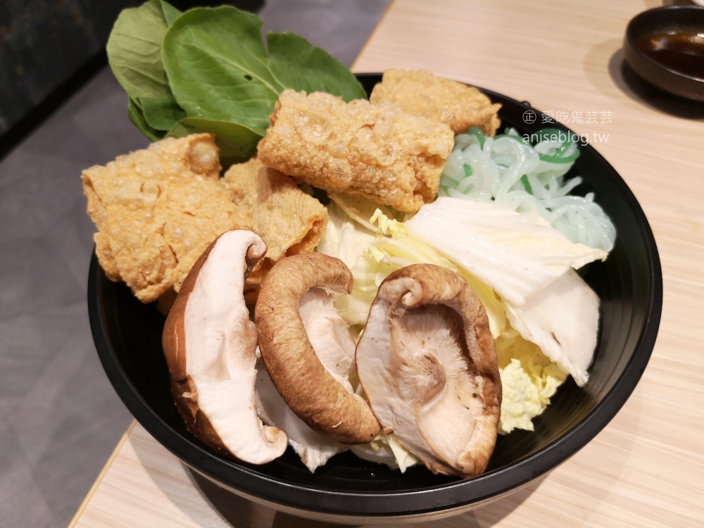 但馬屋牛しゃぶ 牛すき林口三井店，蔬菜吃到飽(姊姊食記)