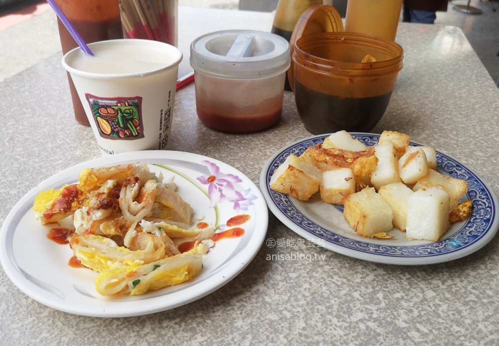 自由街無名早餐店，粉漿蛋餅、蘿蔔糕簡單美味，花蓮美食(姊姊食記)