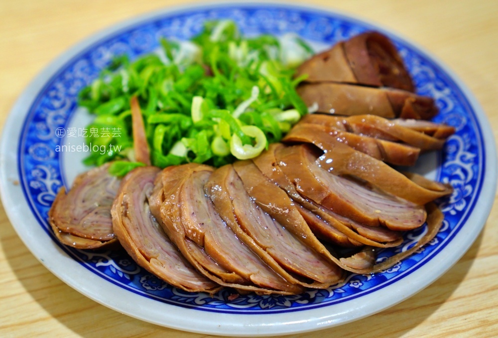 廖家牛肉麵中原街，行天宮站美食(姊姊食記)