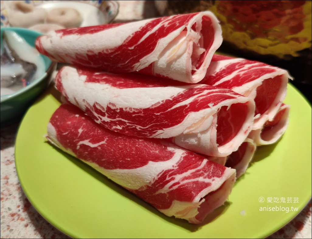 小福利火鍋會所 火鍋吃到飽，海鮮、肉類不輸單點店