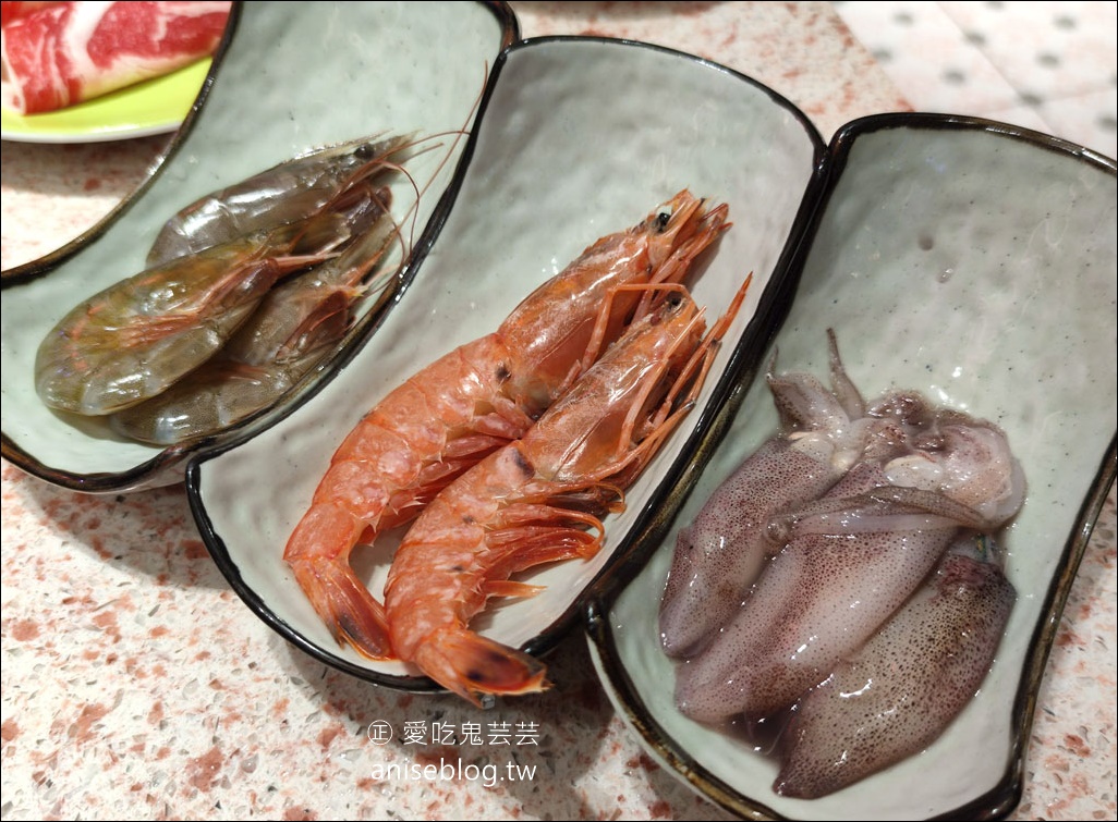 小福利火鍋會所 火鍋吃到飽，海鮮、肉類不輸單點店