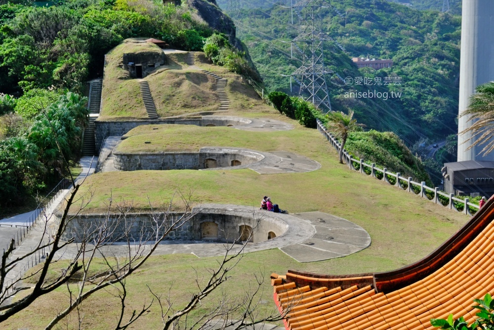 基隆燈塔、白米甕炮台，看基隆港大船入港的絕佳景觀(姊姊遊記)