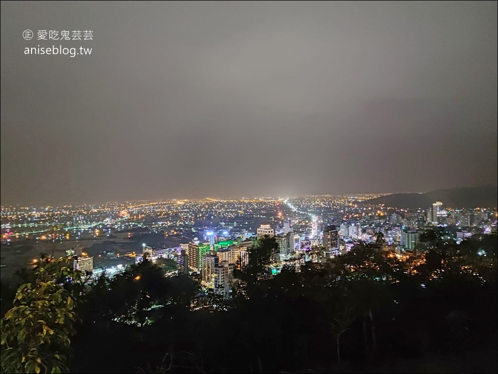 空ㄟ農場，超火紅排隊礁溪夜景景觀餐廳，浪漫的咧！