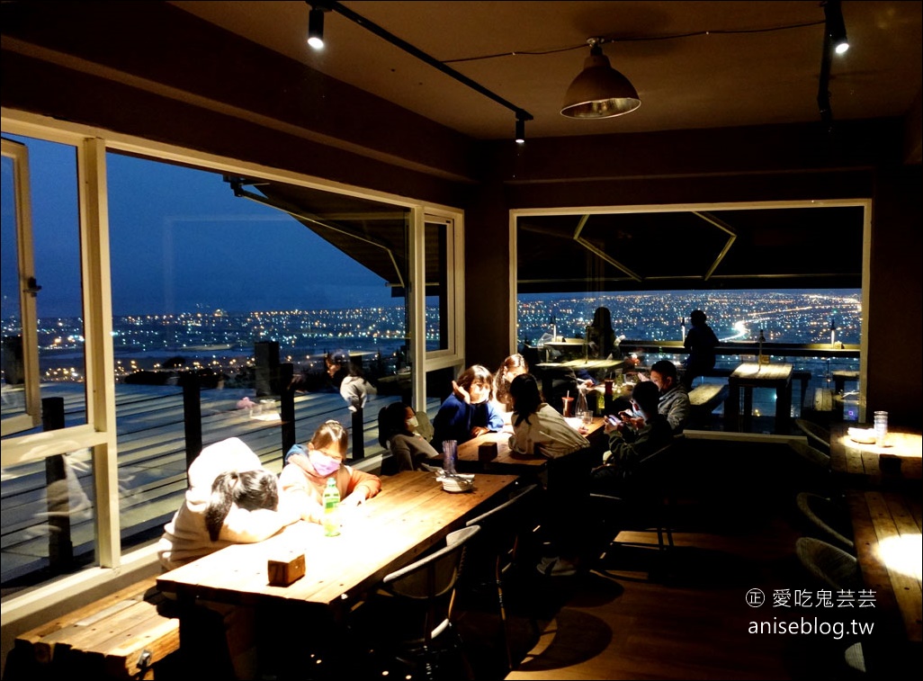 空ㄟ農場，超火紅排隊礁溪夜景景觀餐廳，浪漫的咧！