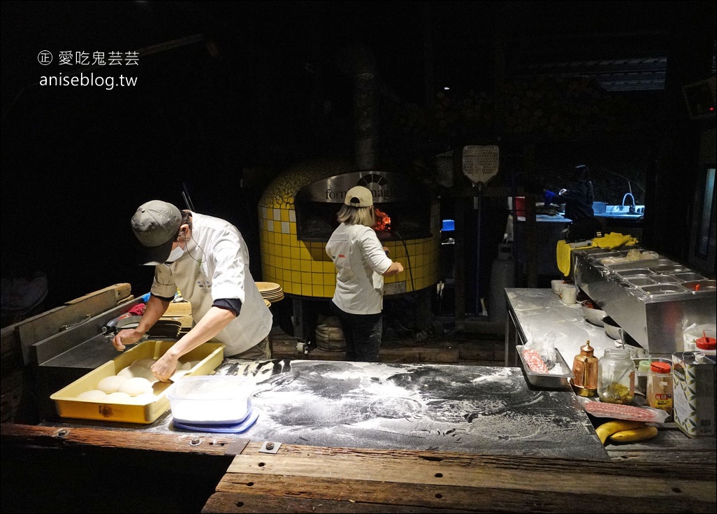 空ㄟ農場，超火紅排隊礁溪夜景景觀餐廳，浪漫的咧！