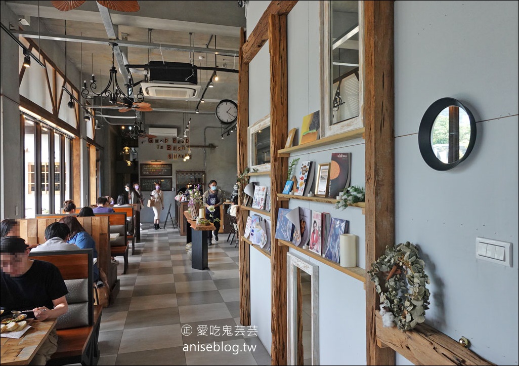 奶油麵包礁溪旗艦店，礁溪轉運站旁的早午餐、烘焙麵包店