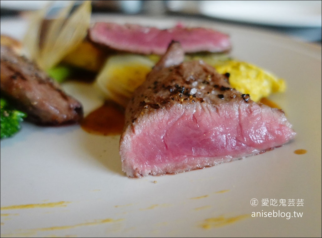 饕弄杯 Bistro Alley ，台南東區預約制料理，非常有水準的餐酒館👍