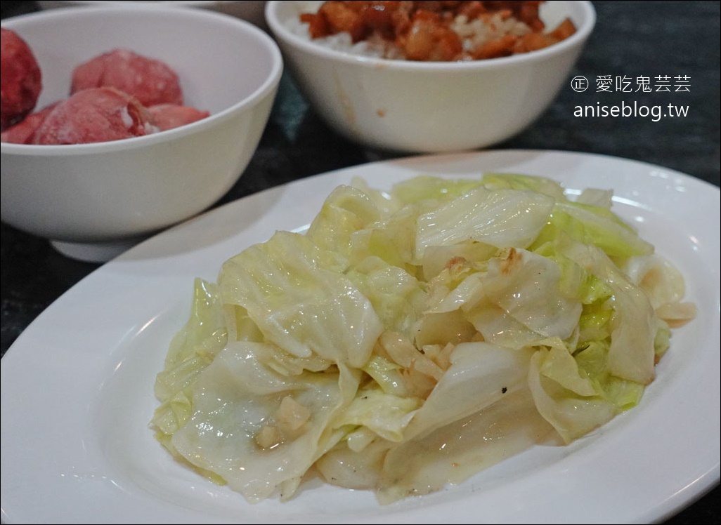 阿財牛肉湯(安平二店)，溫體牛肉大塊又嫩又好吃，推！