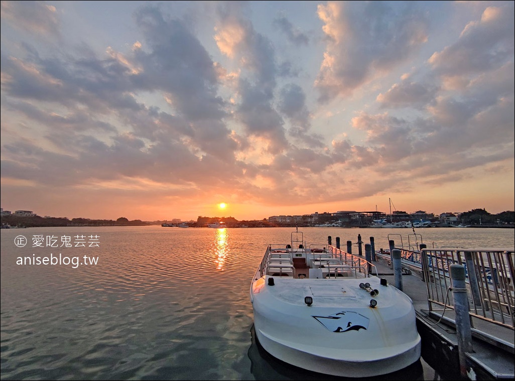 安平運河遊船，全台灣最長的人工運河，微風徐徐賞夜景