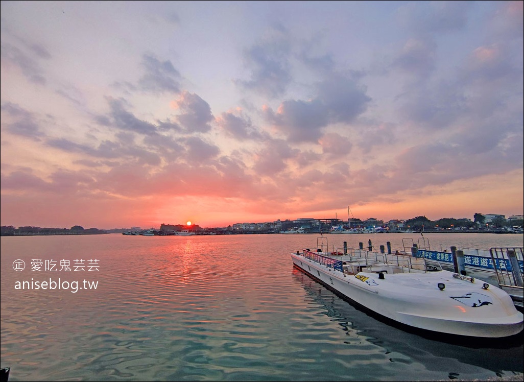 安平運河遊船，全台灣最長的人工運河，微風徐徐賞夜景