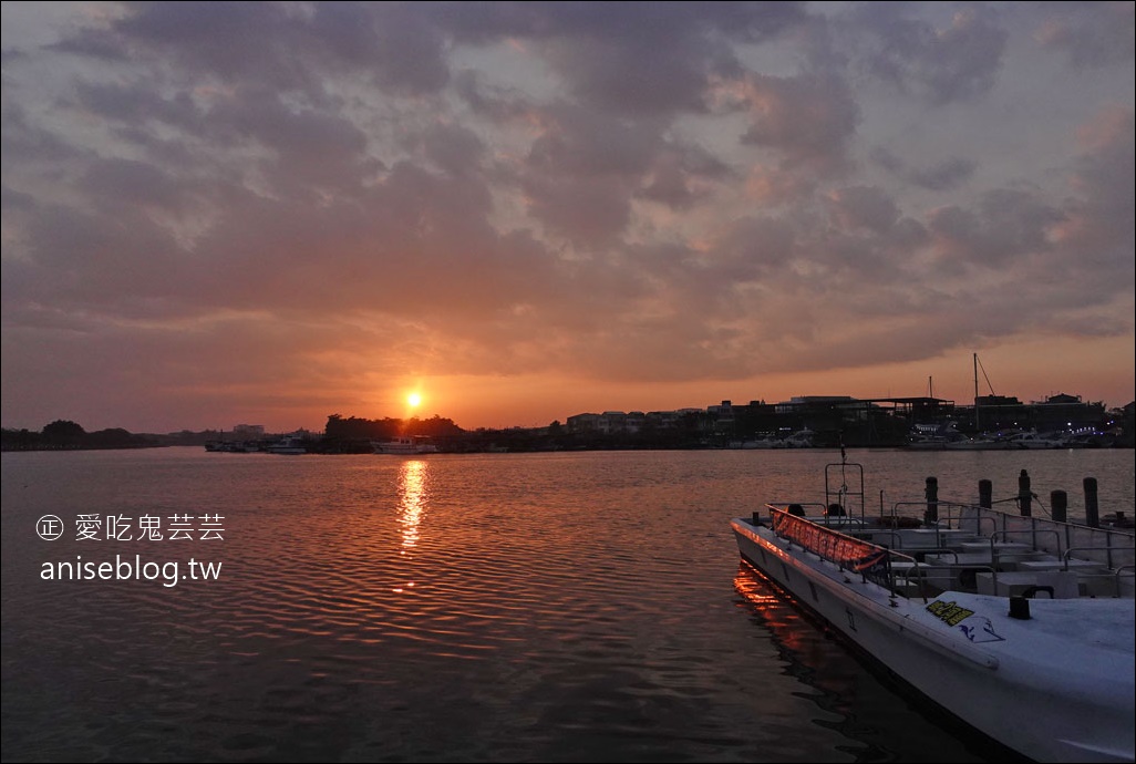 安平運河遊船，全台灣最長的人工運河，微風徐徐賞夜景