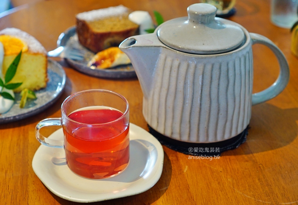 我們在海邊，北海岸三芝淺水灣海景咖啡店(姊姊食記)