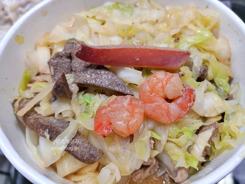 竹林口小吃，大份量排骨炒飯很滿足，永和四號公園永安市場站美食(姊姊食記)