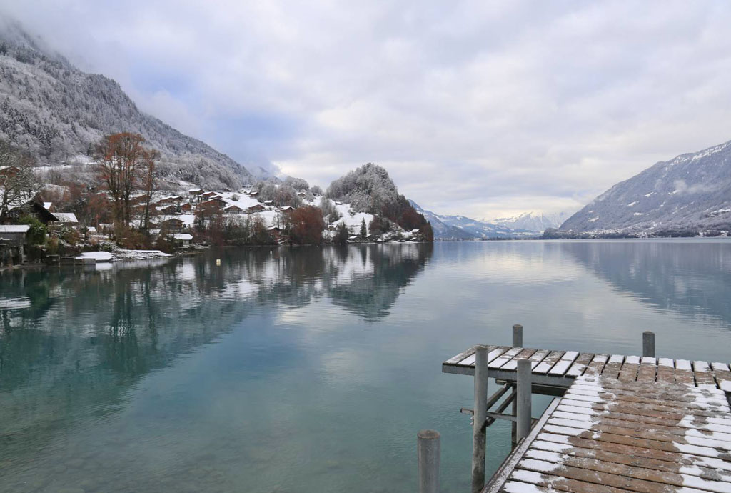 瑞士少女峰區  | 布里恩茨湖 Brienz，愛的迫降攝影場景