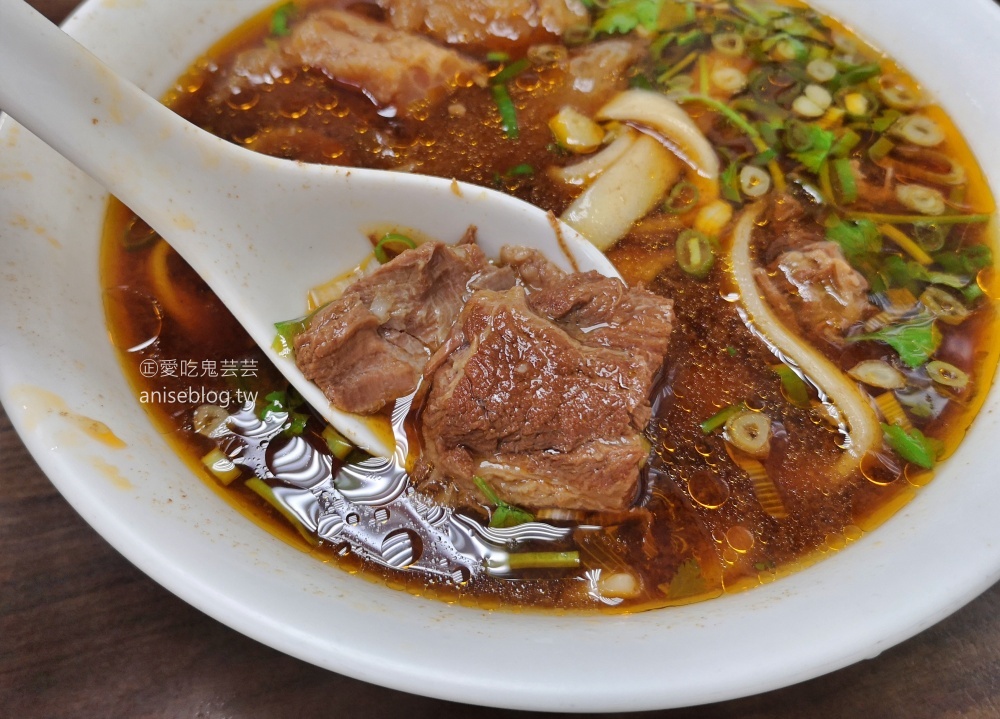 穆記牛肉麵，米其林推薦美食，信義區台北醫學大學(姊姊食記)