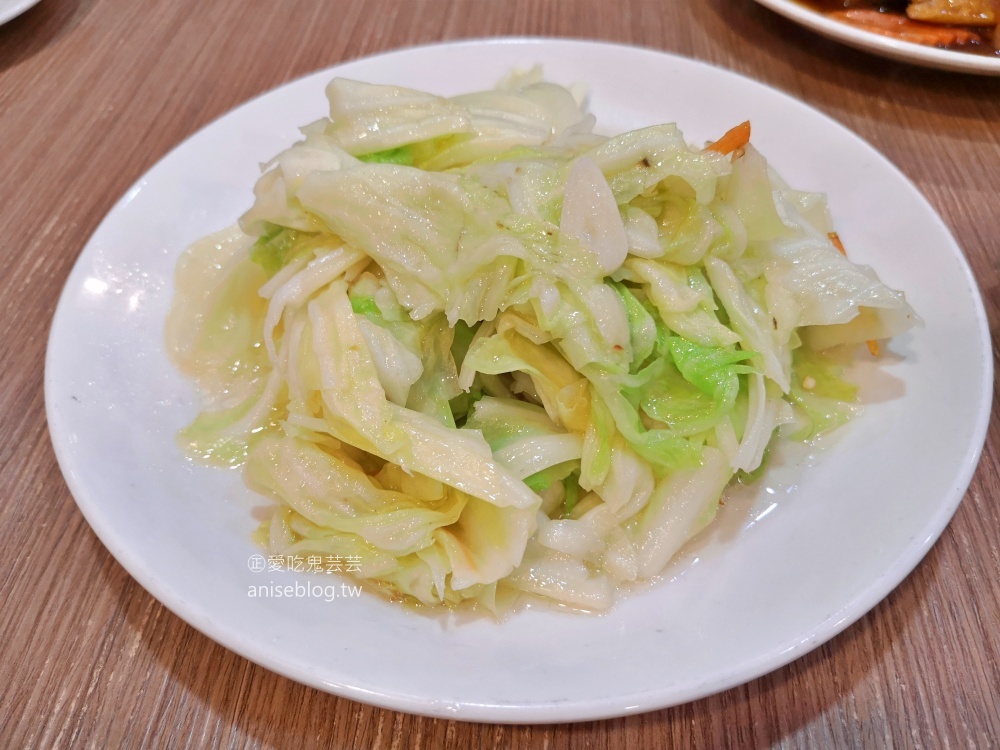 蓬萊台菜餐廳，招牌排骨酥怎麼吃都不膩，北投美食老店(姊姊食記)