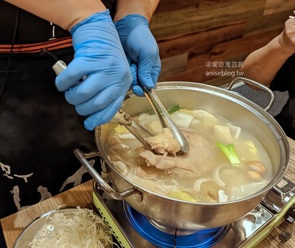 韓國一隻雞，雞湯火鍋料理，林口三井美食MITSUI OUTLET (姊姊食記)