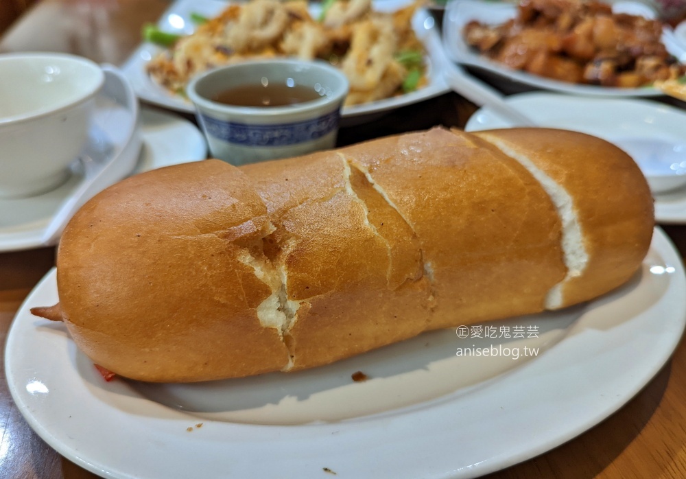 小峨嵋川菜館，基隆在地人的美食口袋名單，文末菜單(姊姊食記)