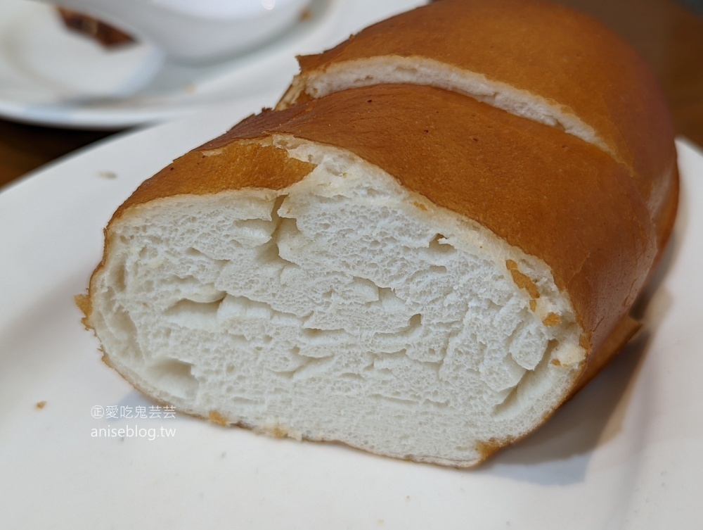 小峨嵋川菜館，基隆在地人的美食口袋名單，文末菜單(姊姊食記)