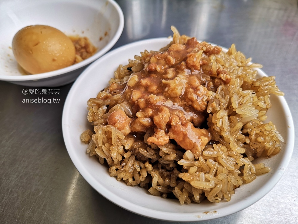 興安魷魚嘴羹，小腸麵線+油飯也是元氣滿滿的早餐，中山區美食(姊姊食記)