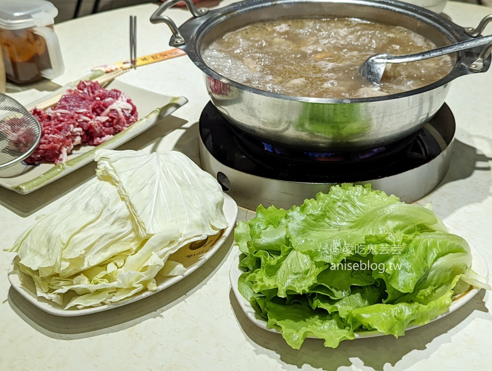 來來現宰羊肉爐，濕冷天氣就想來吃個火鍋，桃園美食(姊姊食記)