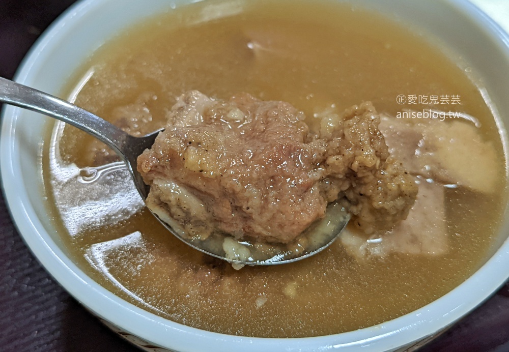 味泉米糕店、永德堂薏仁牛奶、忠孝潤餅，台中忠孝夜市美食(姊姊食記)