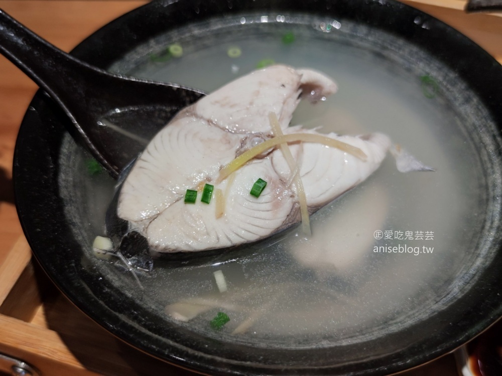 午鯖，南方澳漁港旁的鮮魚料理店，一個人也可以吃海鮮，蘇澳美食(姊姊食記)