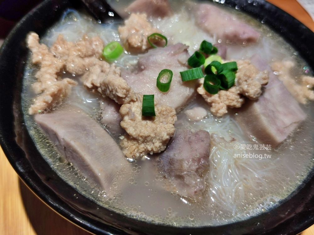 午鯖，南方澳漁港旁的鮮魚料理店，一個人也可以吃海鮮，蘇澳美食(姊姊食記)