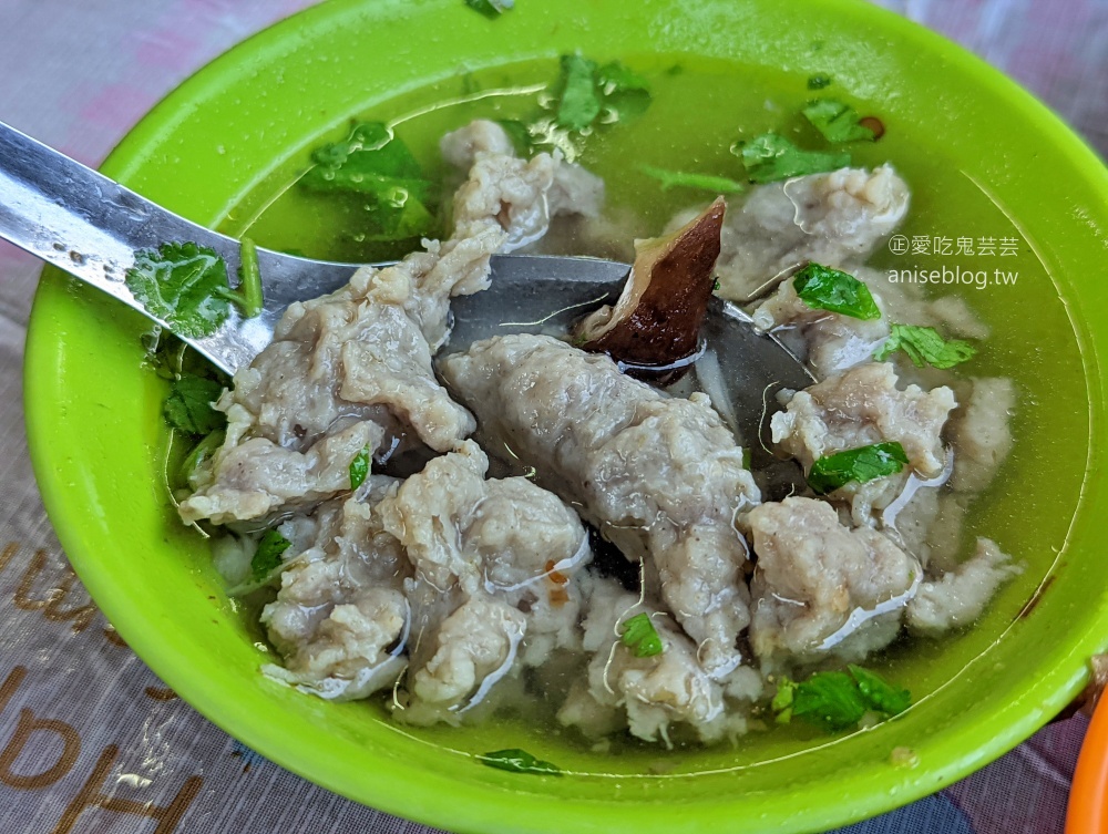 酒泉傳統油飯，延平北路酒泉街口，兒時記憶裡的美好滋味(姊姊食記)