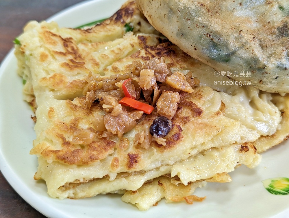 萬里豆漿伯，看不到蛋的粉漿蛋餅是招牌(姊姊食記)