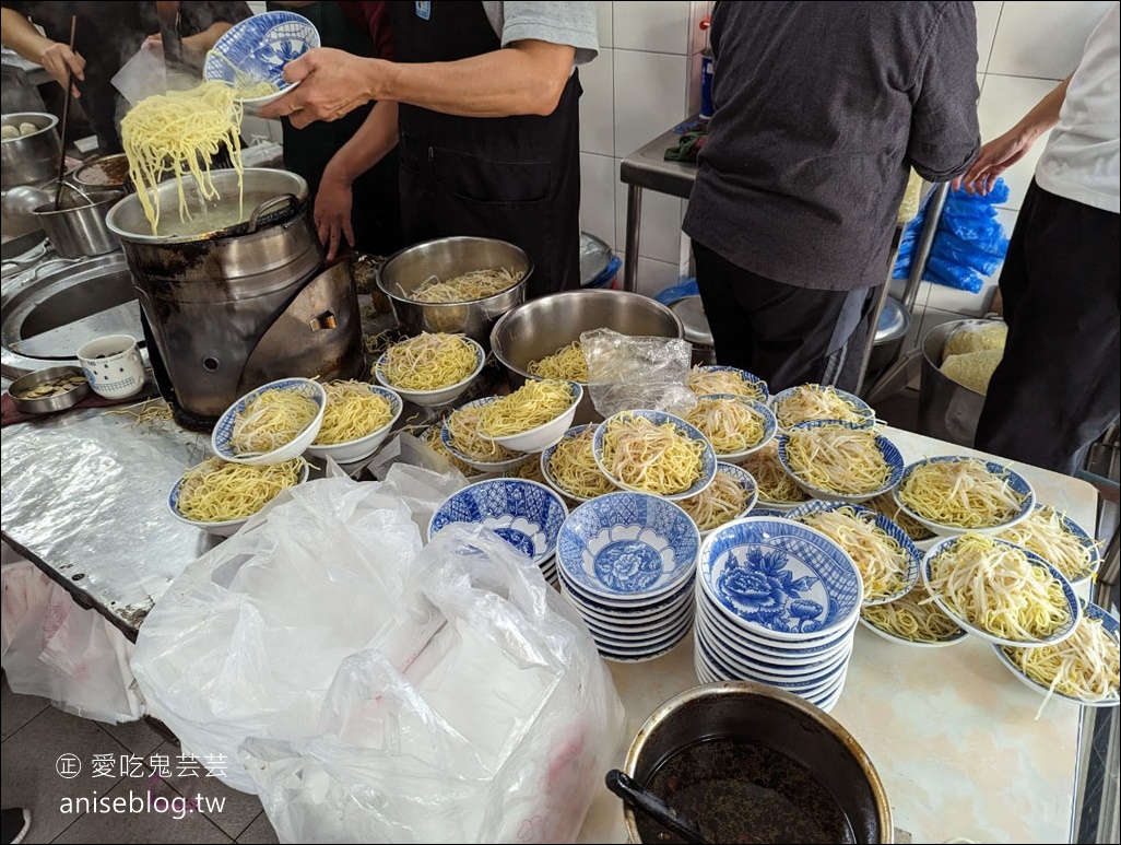 阿坤麵，台中米其林推薦老麵店，古早味飄香數十年