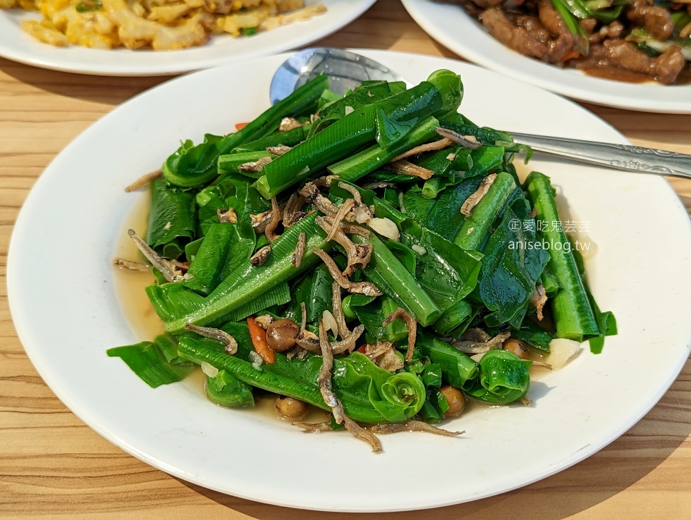 虎頭山土雞城，隱藏山中的KTV餐廳，桃園美食(姊姊食記)