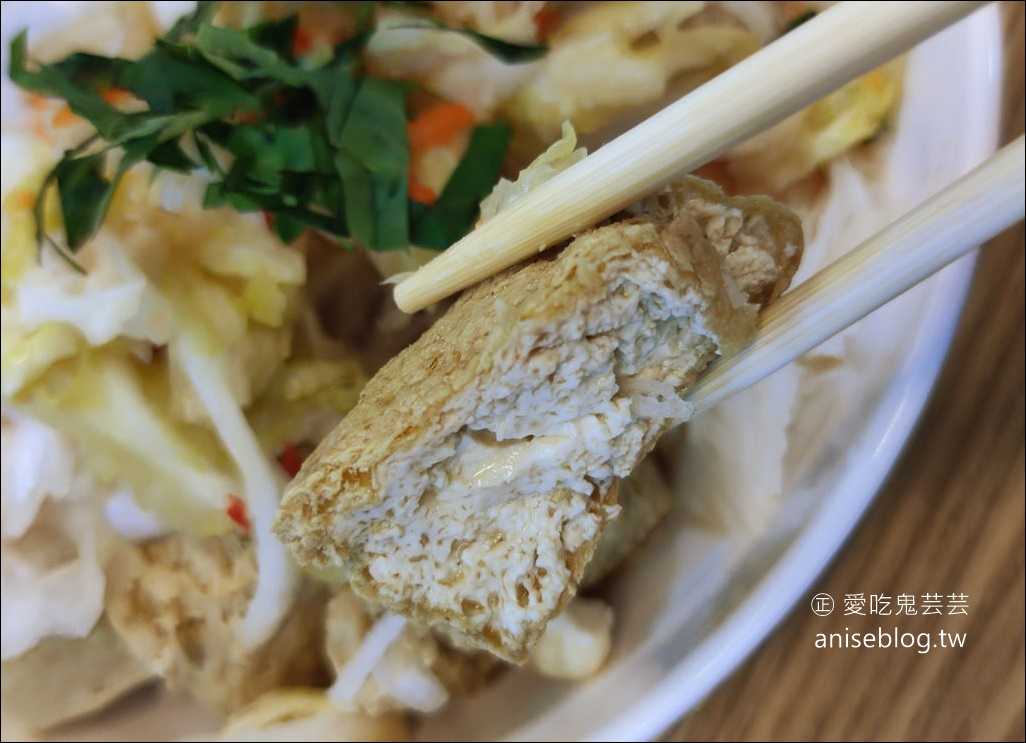 礁溪美食 | 玉里橋頭臭豆腐礁溪店、正好鮮肉湯包礁溪店